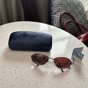 Maui Jim Roundabout MJ 509 23 - Titanium Frame - Maui Rose Polarized Lens NWT